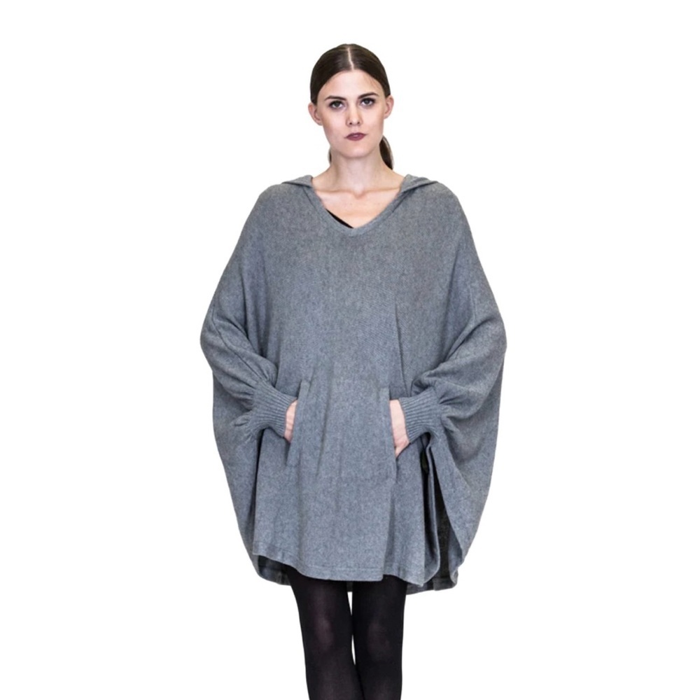 NWT Belle Fare Luxury The Solna Dolman Sleeve 100% Pure Cashmere Grey Poncho